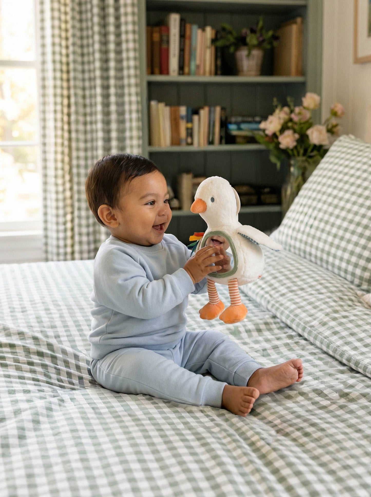 *NEW* Itzy Bitzy Mirror™ Sensory Tummy Time Mirror - Goose