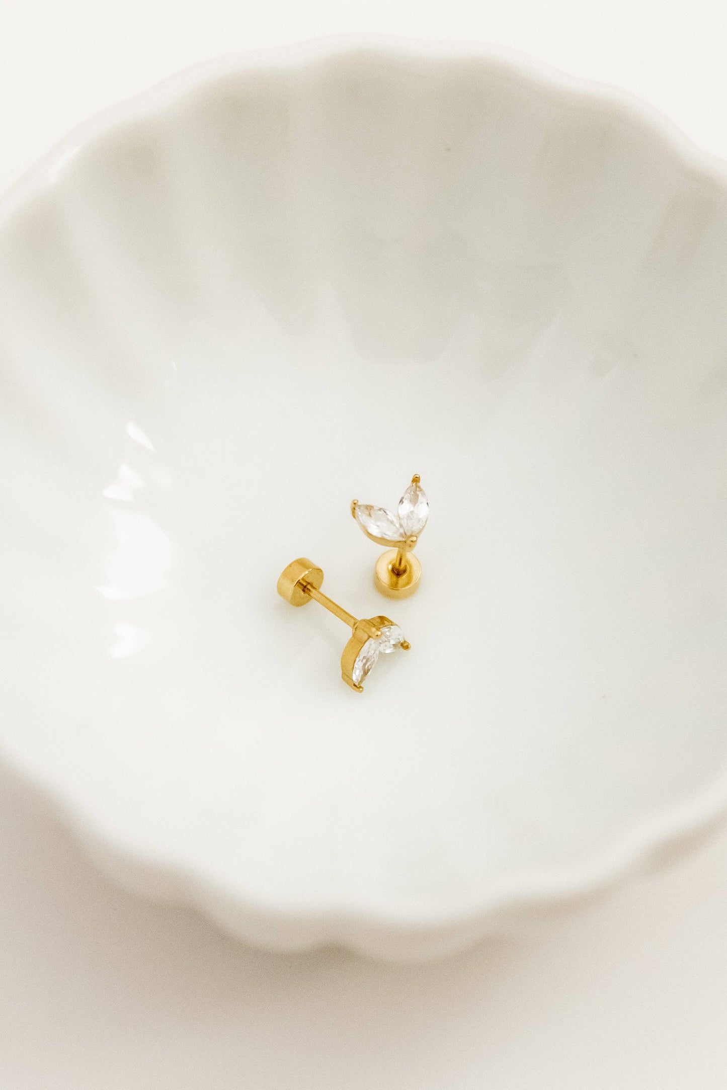Screwback Stud Earrings - Nova - Magpies Paducah
