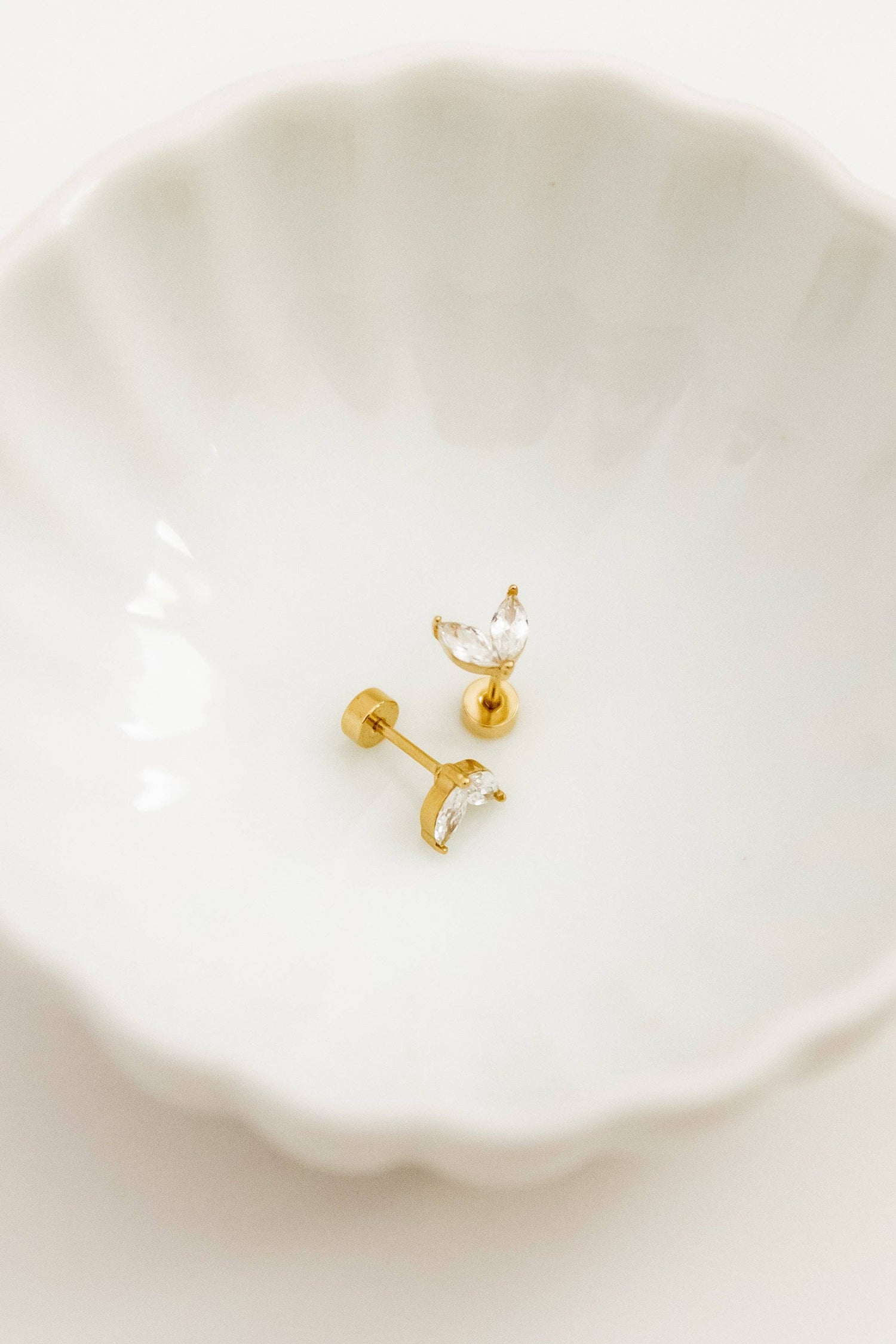 Screwback Stud Earrings - Nova - Magpies Paducah