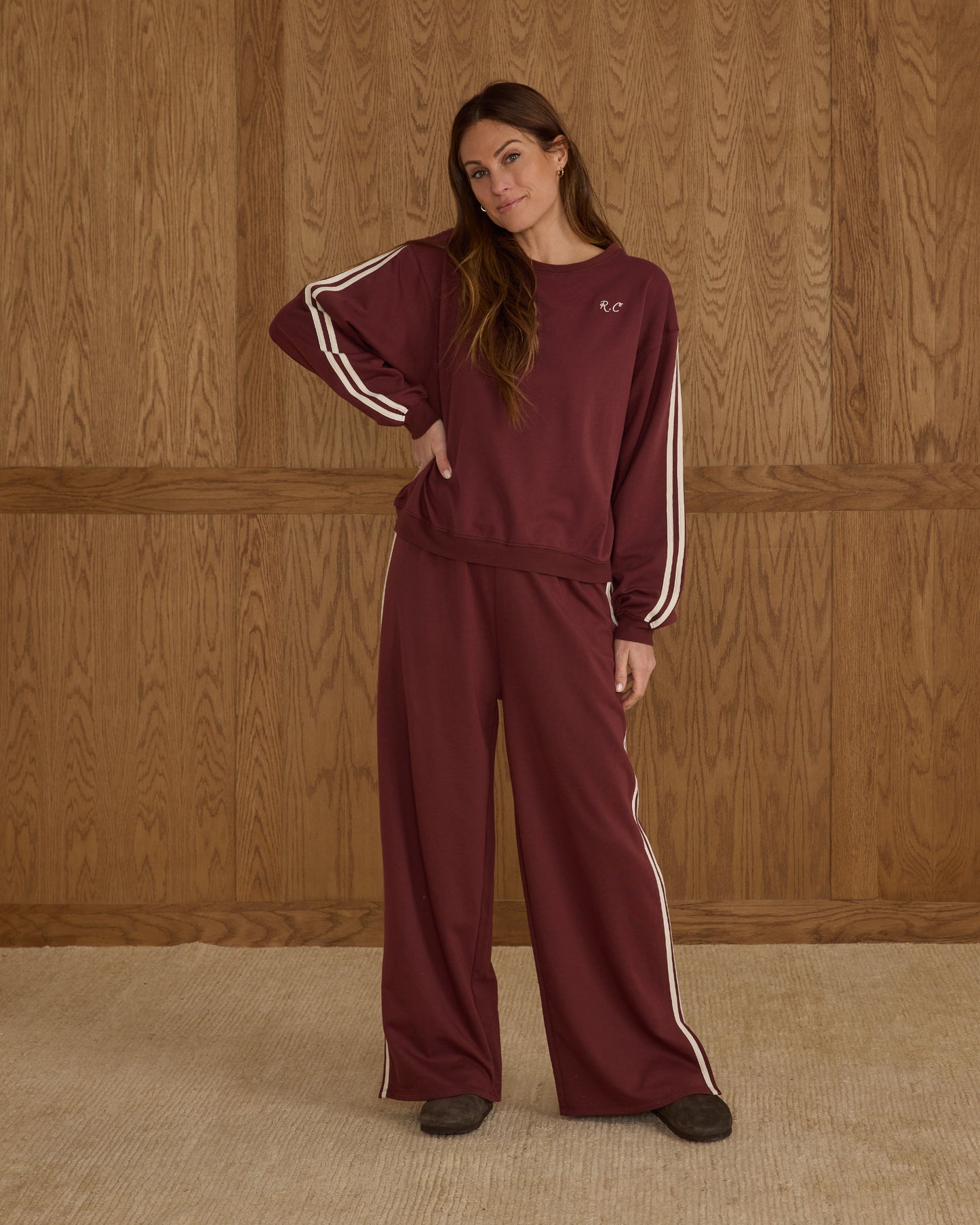 Women's Oversized Sweatshirt, Burgundy - Magpies Paducah