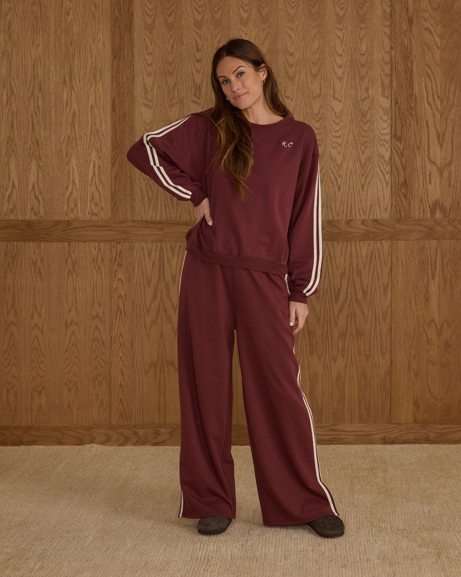 Women's Oversized Sweatshirt, Burgundy - Magpies Paducah