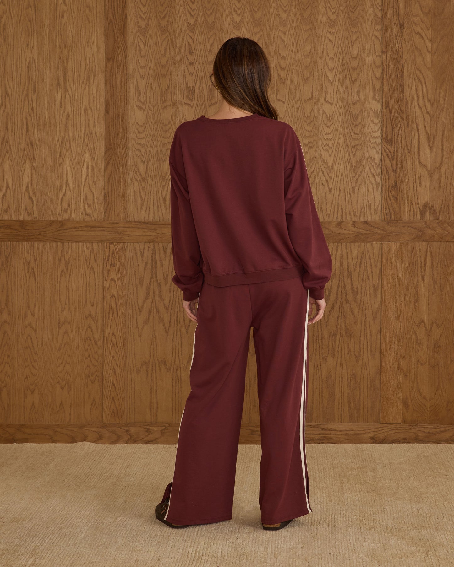 Women's Oversized Sweatshirt, Burgundy - Magpies Paducah