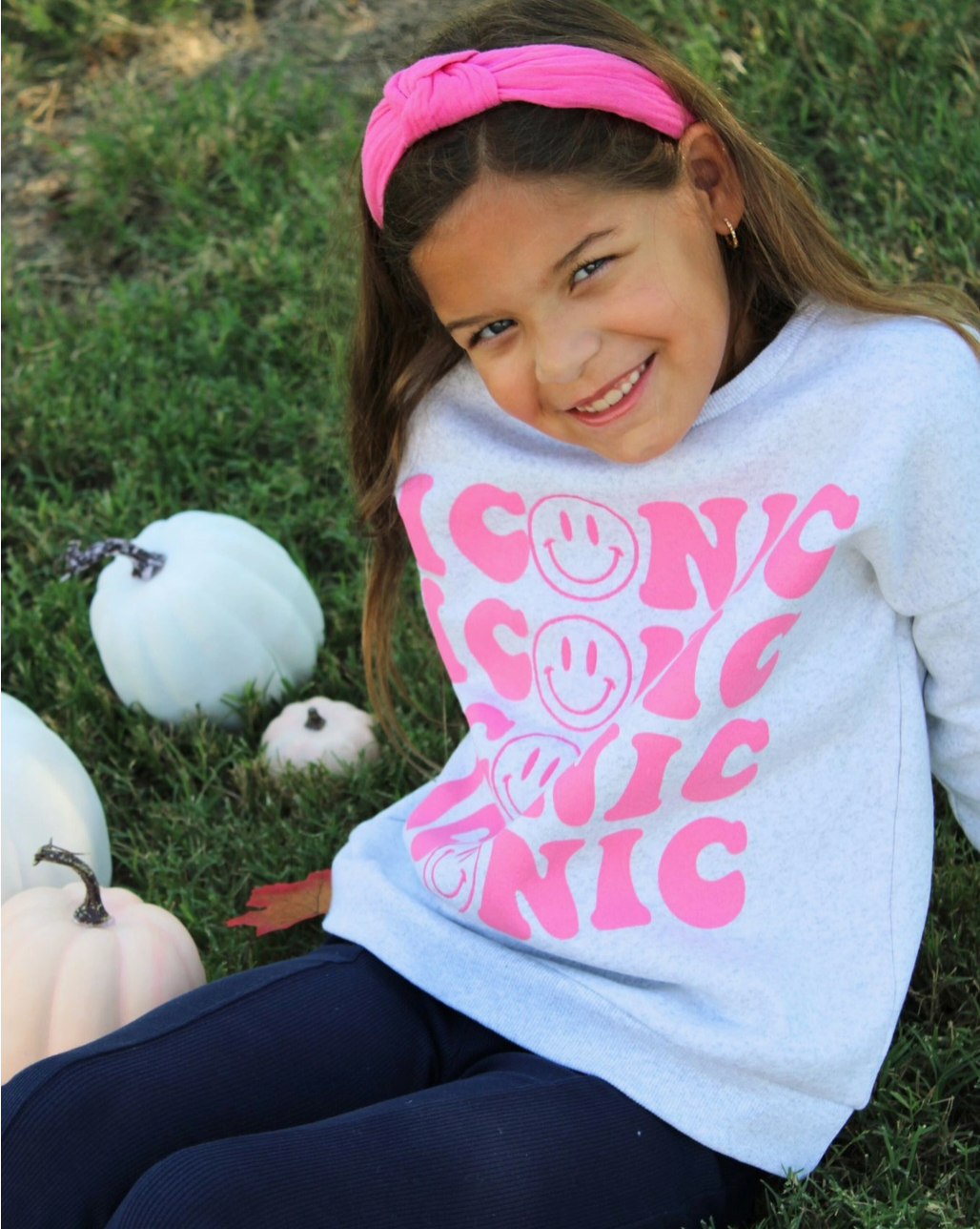 Embroidered Graphic Sweatshirt, Iconic - Magpies Paducah