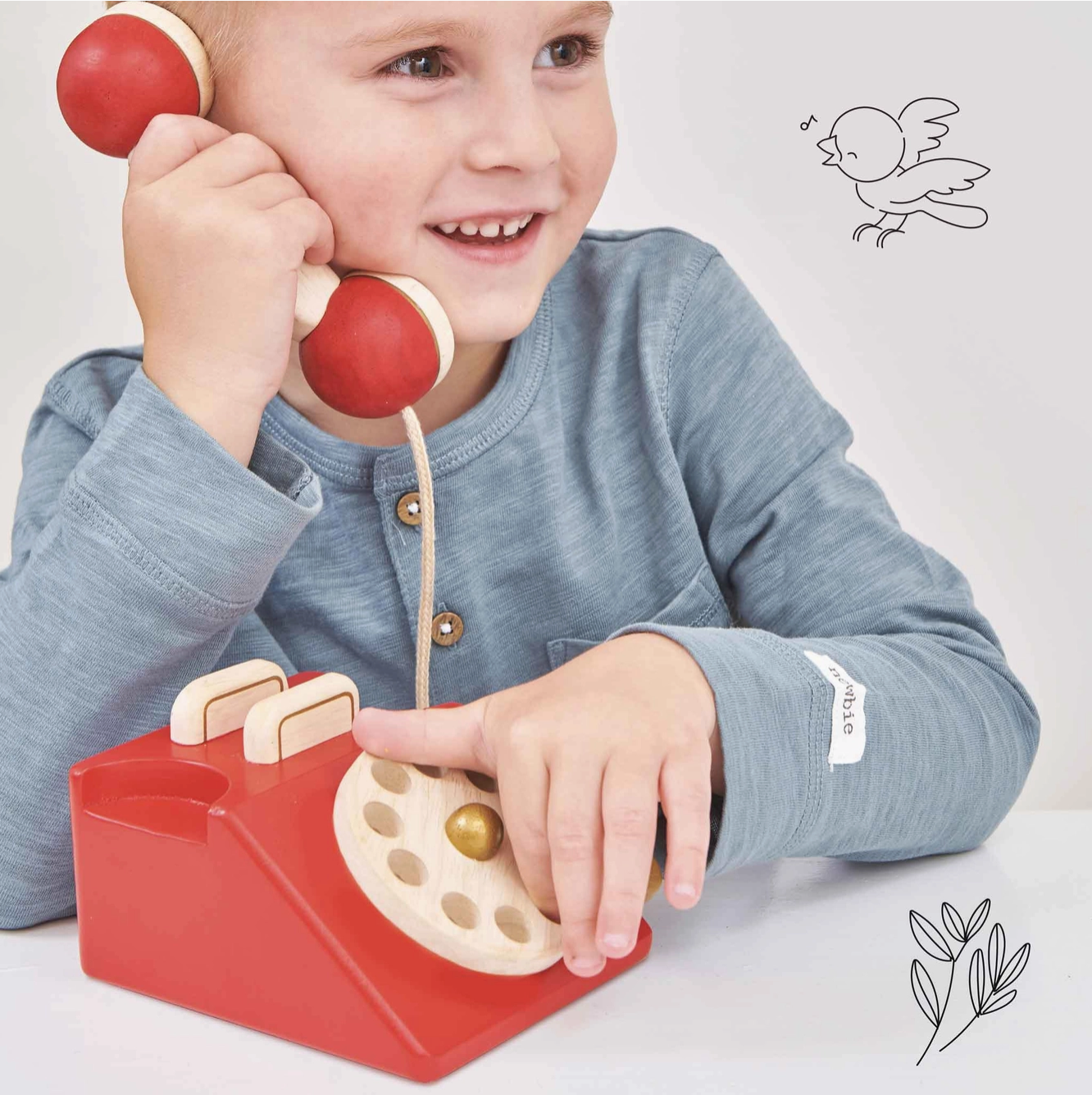 Vintage Wooden Phone - Magpies Paducah
