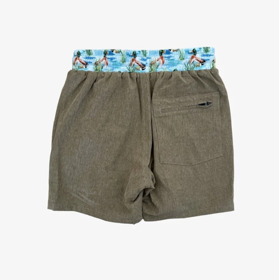 Hamilton Athletic Short, Maui Mallards - Magpies Paducah