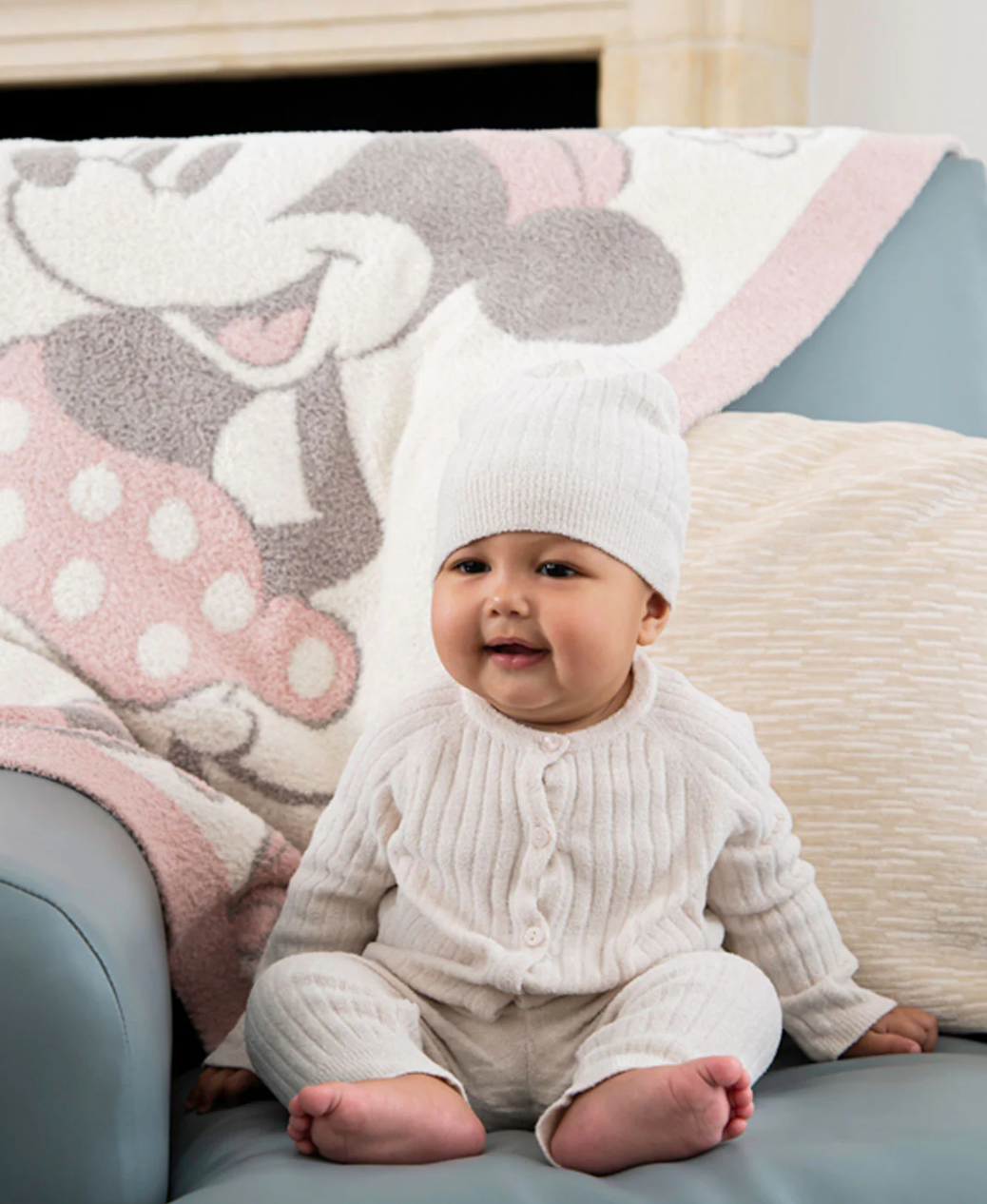 CozyChic Vintage Minnie Mouse Baby Blanket - Magpies Paducah