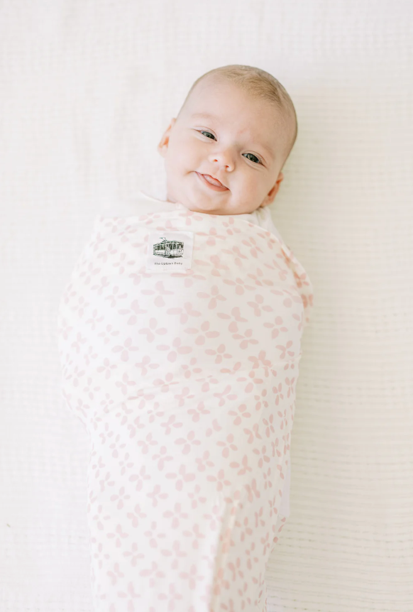 Clover Swaddle, Pink - Magpies Paducah