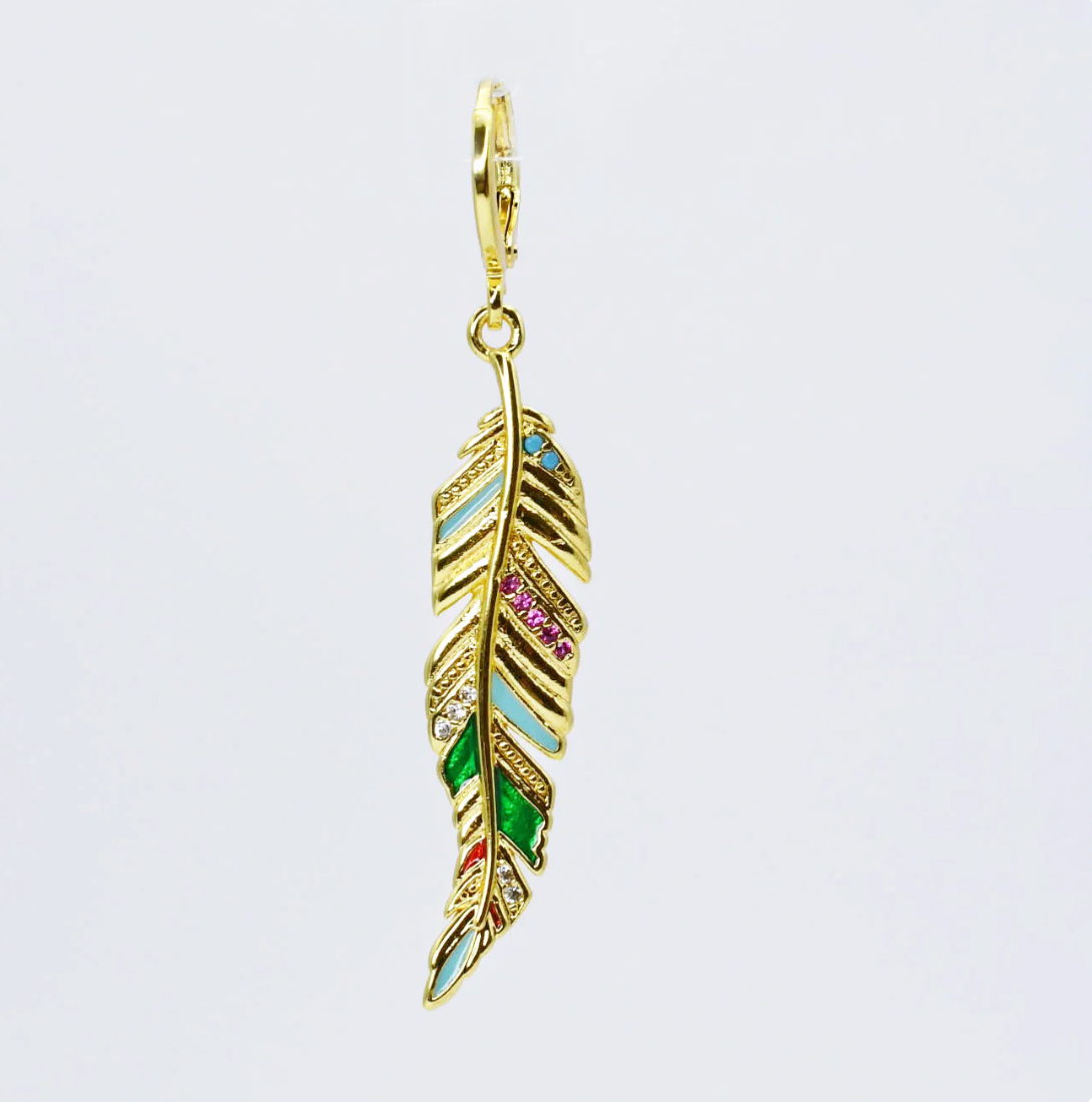 Golden Plume Charm - Magpies Paducah