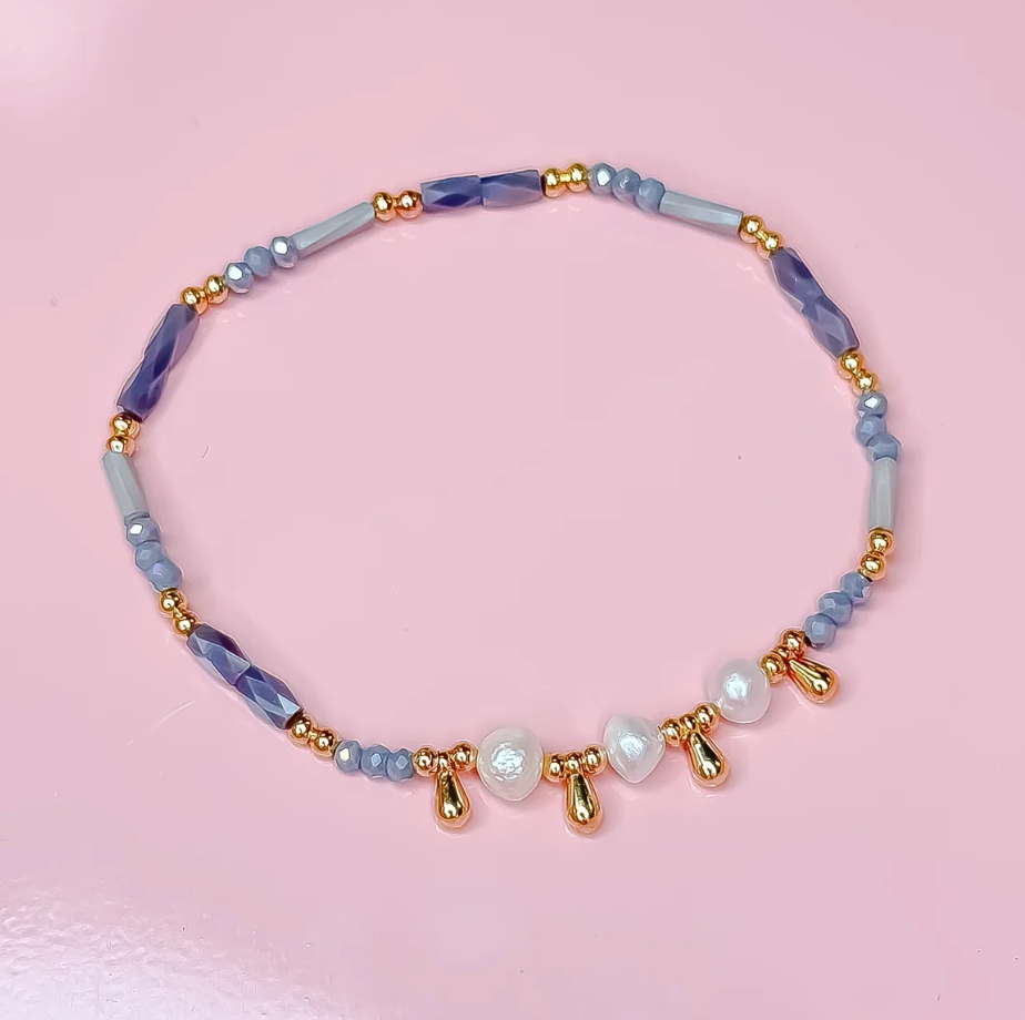 Princess Pearls Beaded Bracelet, Grey - Magpies Paducah