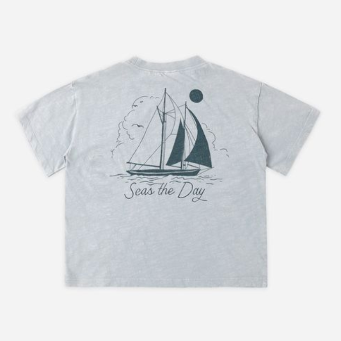 Relaxed Tee, Seas the Day - Magpies Paducah