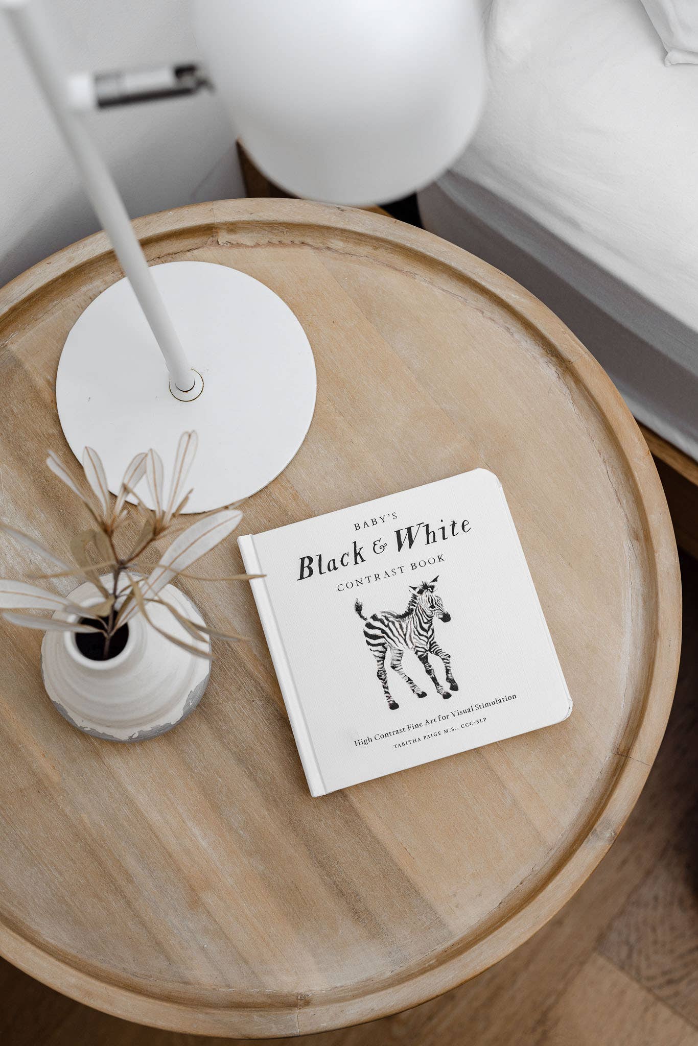 Black and White Contrast Book for Baby - Magpies Paducah