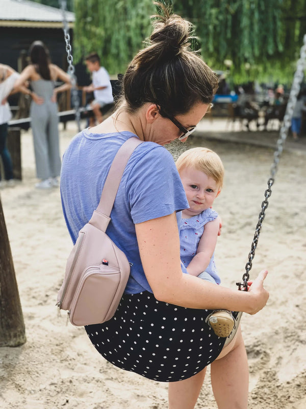 Vegan Leather Bag - Magpies Paducah