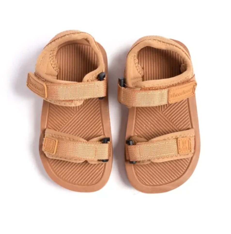 Arcade Brown Beach Sandals - Magpies Paducah
