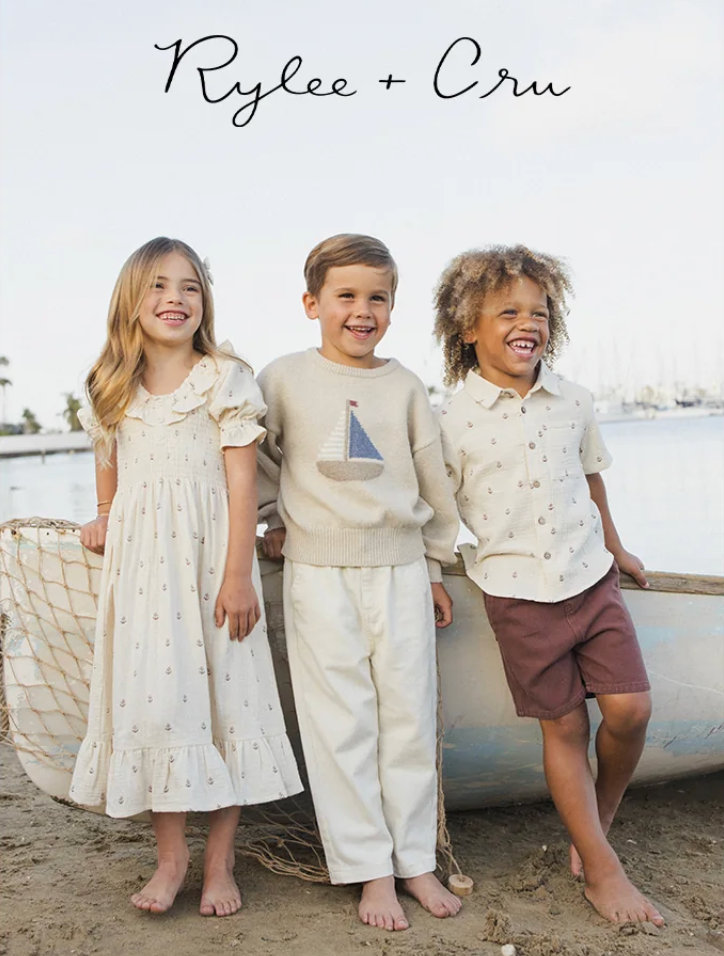 Rylee & Cru