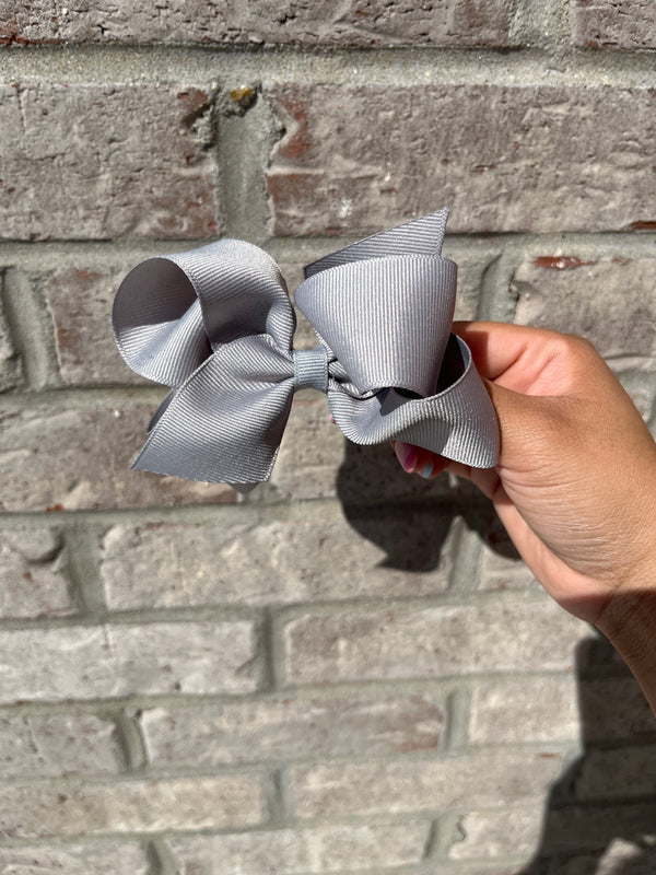Medium Classic Bow (Asst. Colors!) - Magpies Paducah