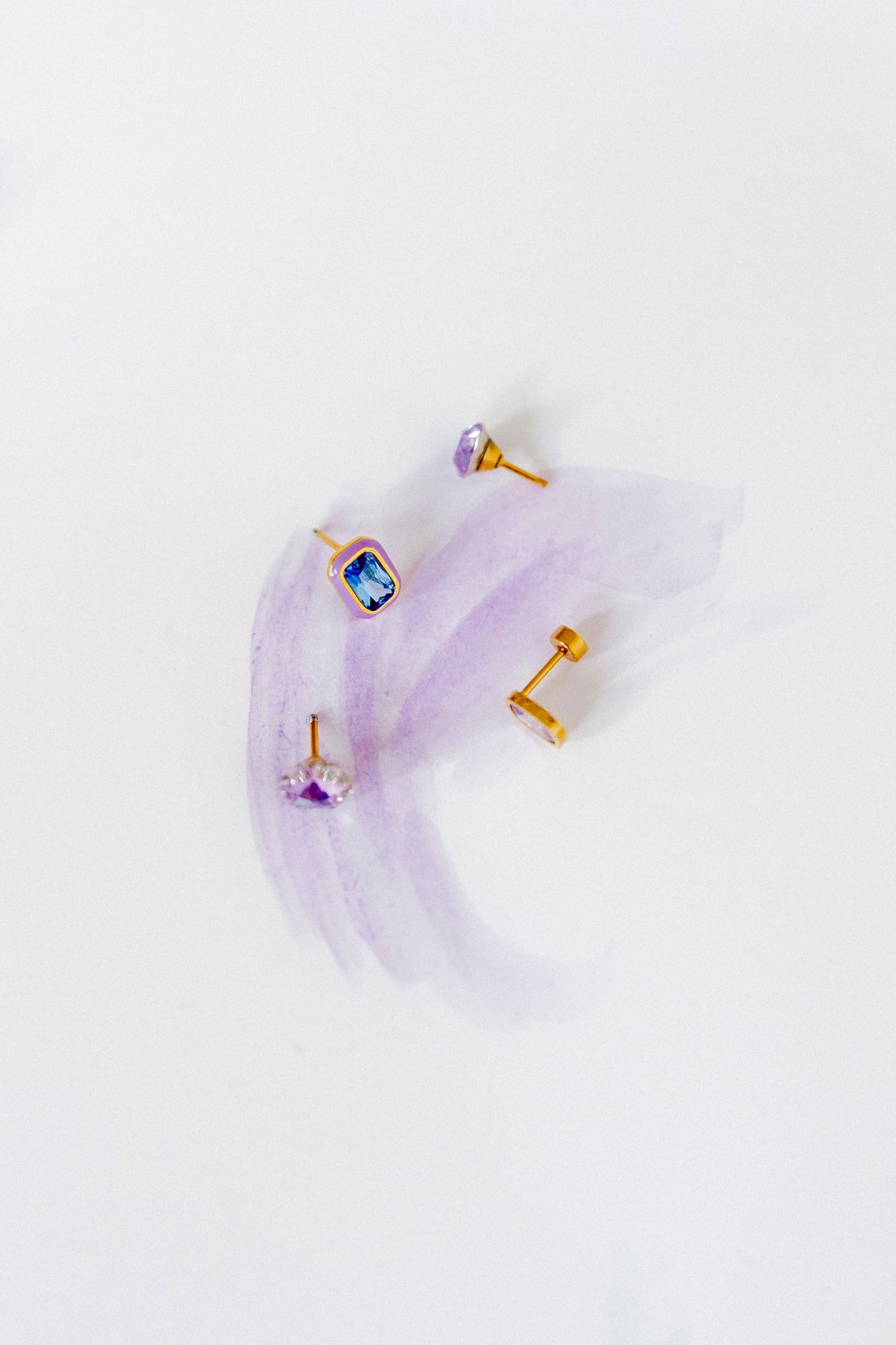 Screwback Stud Earrings Lux - Candy Flower Lilac - Magpies Paducah