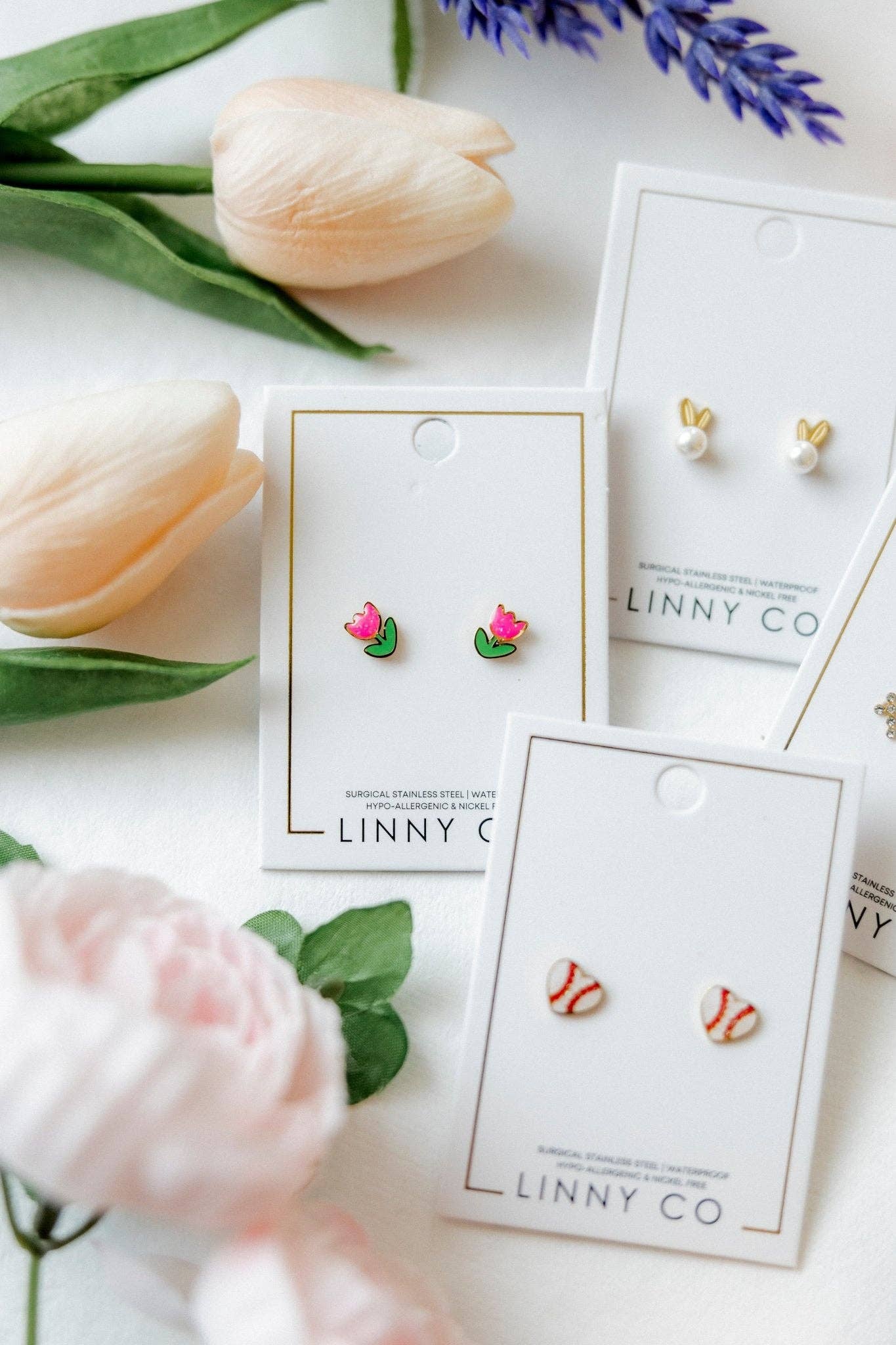 Screwback Stud Earrings - Heidi Pearl Bunny - Magpies Paducah