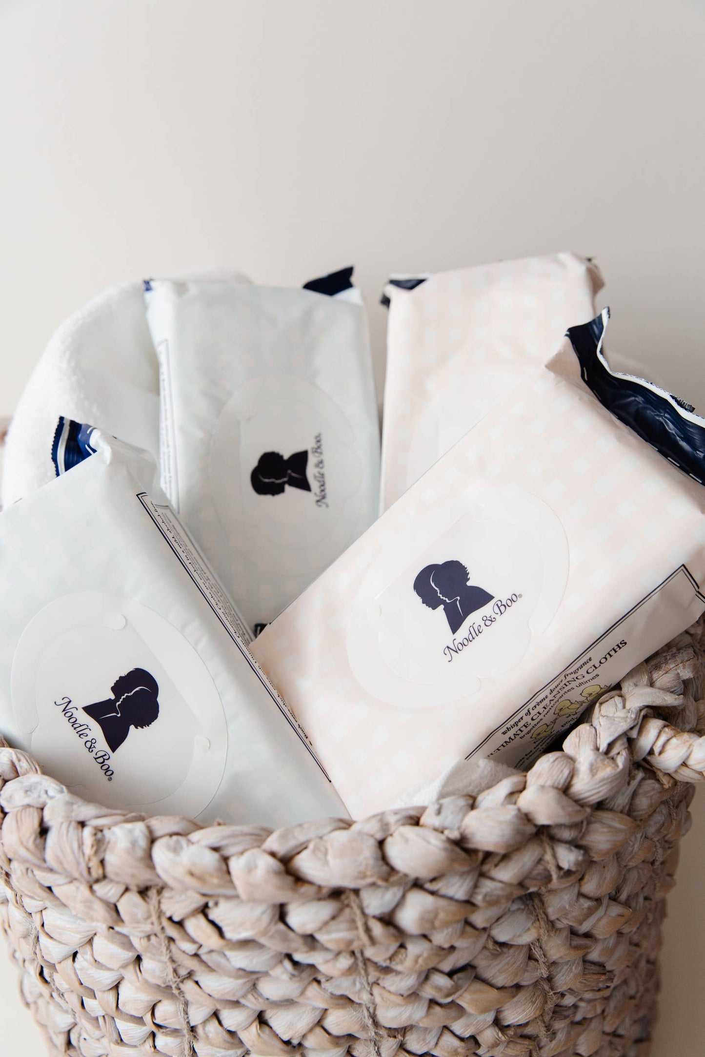 Ultimate Baby Cleansing Cloths, Crème Douce - Magpies Paducah