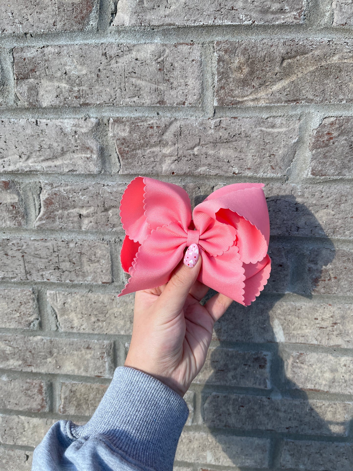 King Scalloped Bow (Assorted colors!)