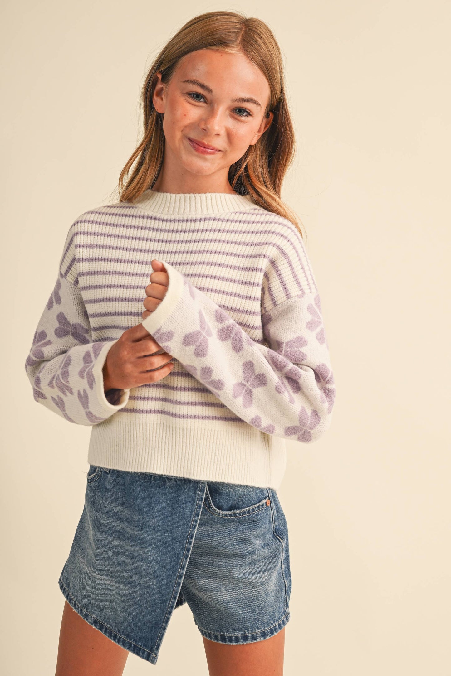 Drop Shoulder Lilac Wings Sweater - Magpies Paducah