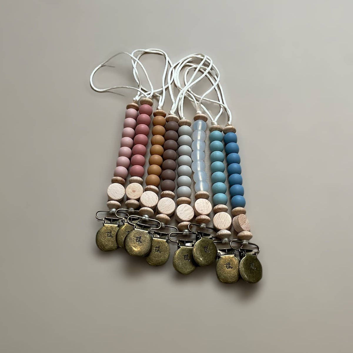 Jace Petite Pacifier + Toy Clip - Magpies Paducah