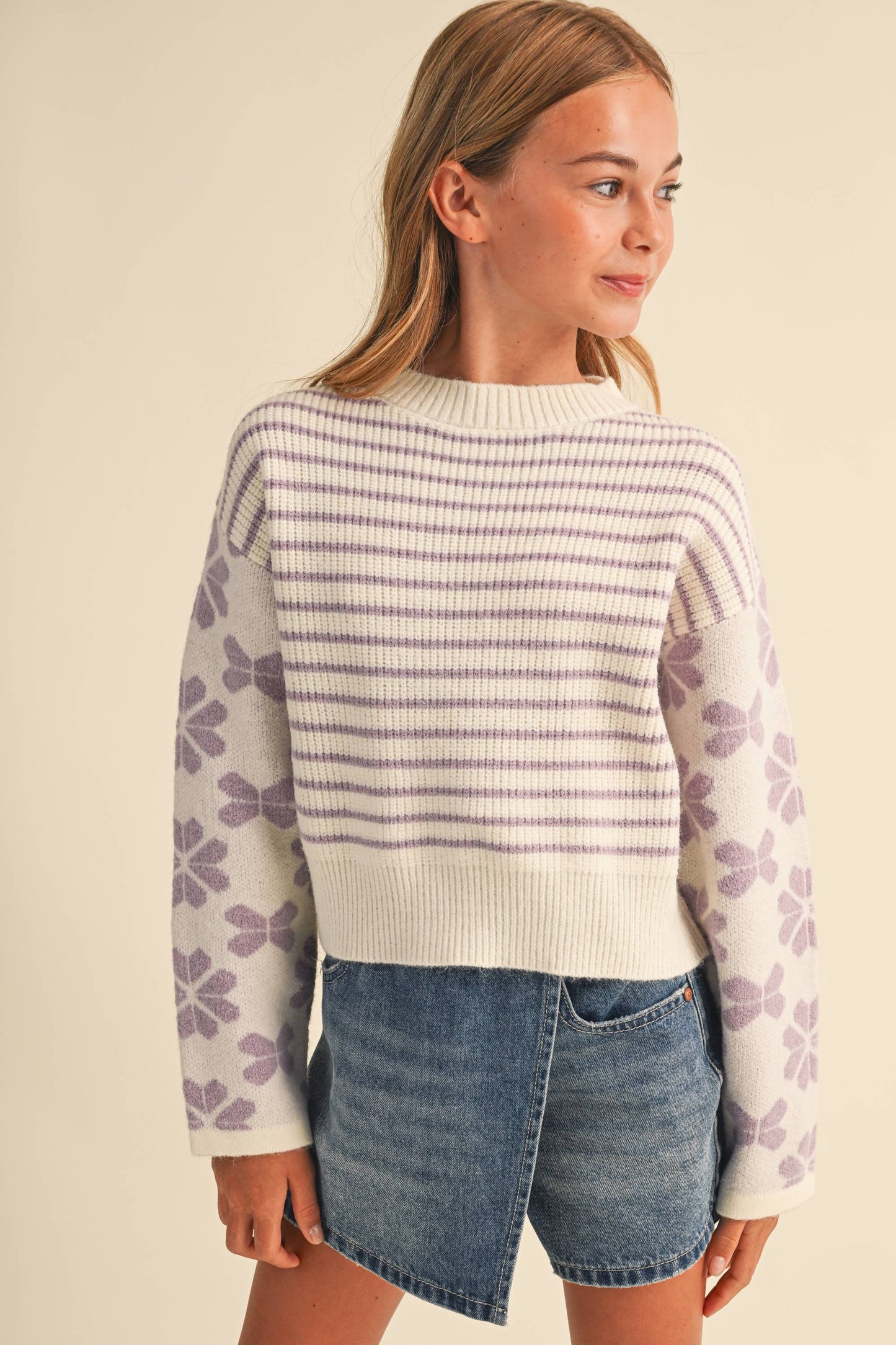 Drop Shoulder Lilac Wings Sweater - Magpies Paducah