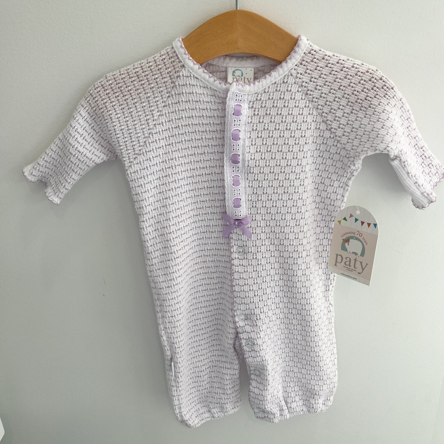 Pinstripe Converter w/ Eyelet Trim, Lavender - Magpies Paducah