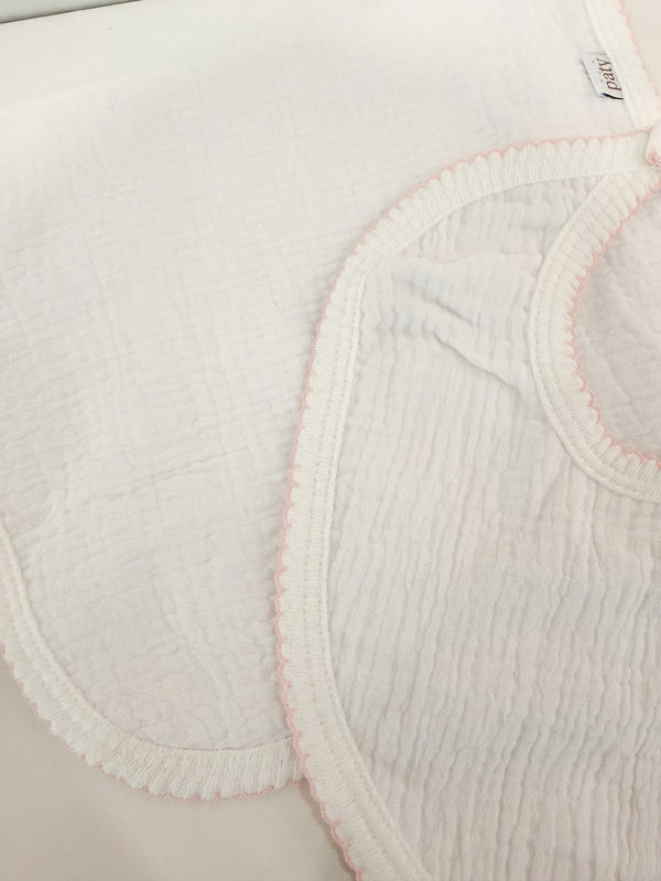 Muslin Bib/Burp Set, White/Pink Trim - Magpies Paducah