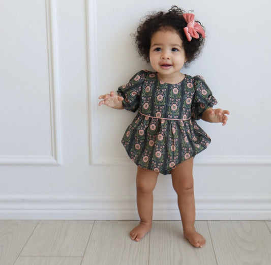 Denise Bubble, Navy Floral - Magpies Paducah