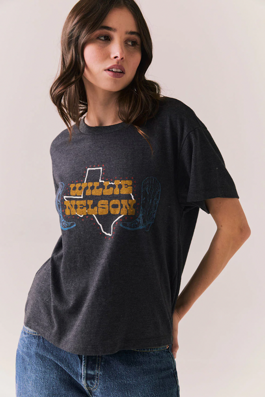 Women's Willie Nelson Tee - Magpies Paducah