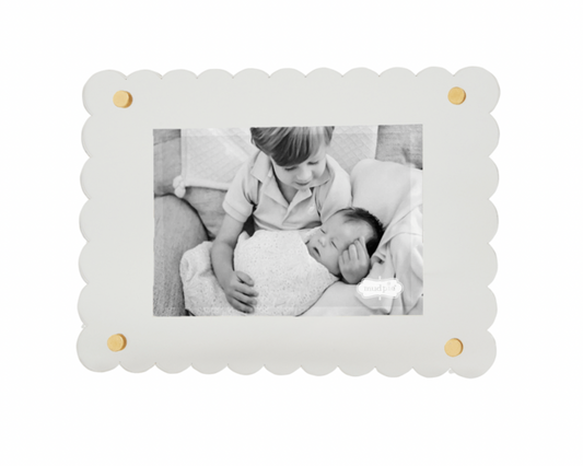 Clear Scalloped Acrylic Frame - Magpies Paducah