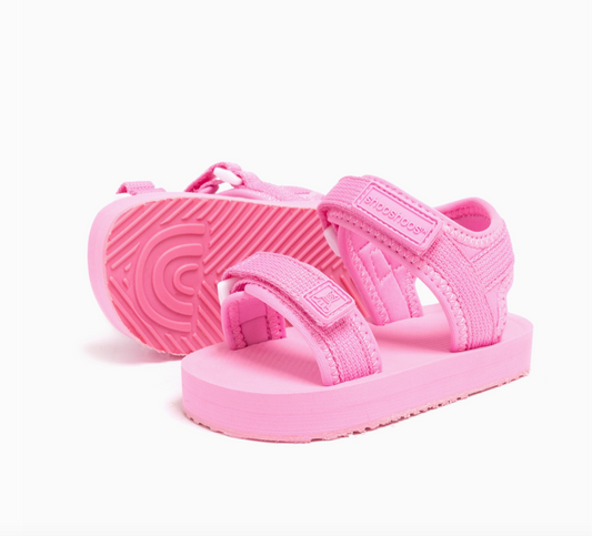 Bubblegum Pink Beach Sandals - Magpies Paducah
