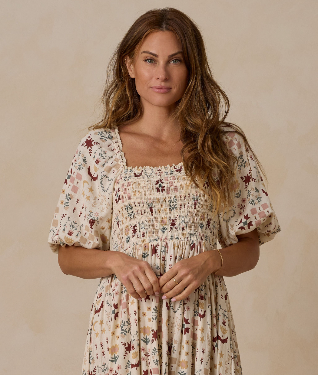 Women's Della Dress, Folklore