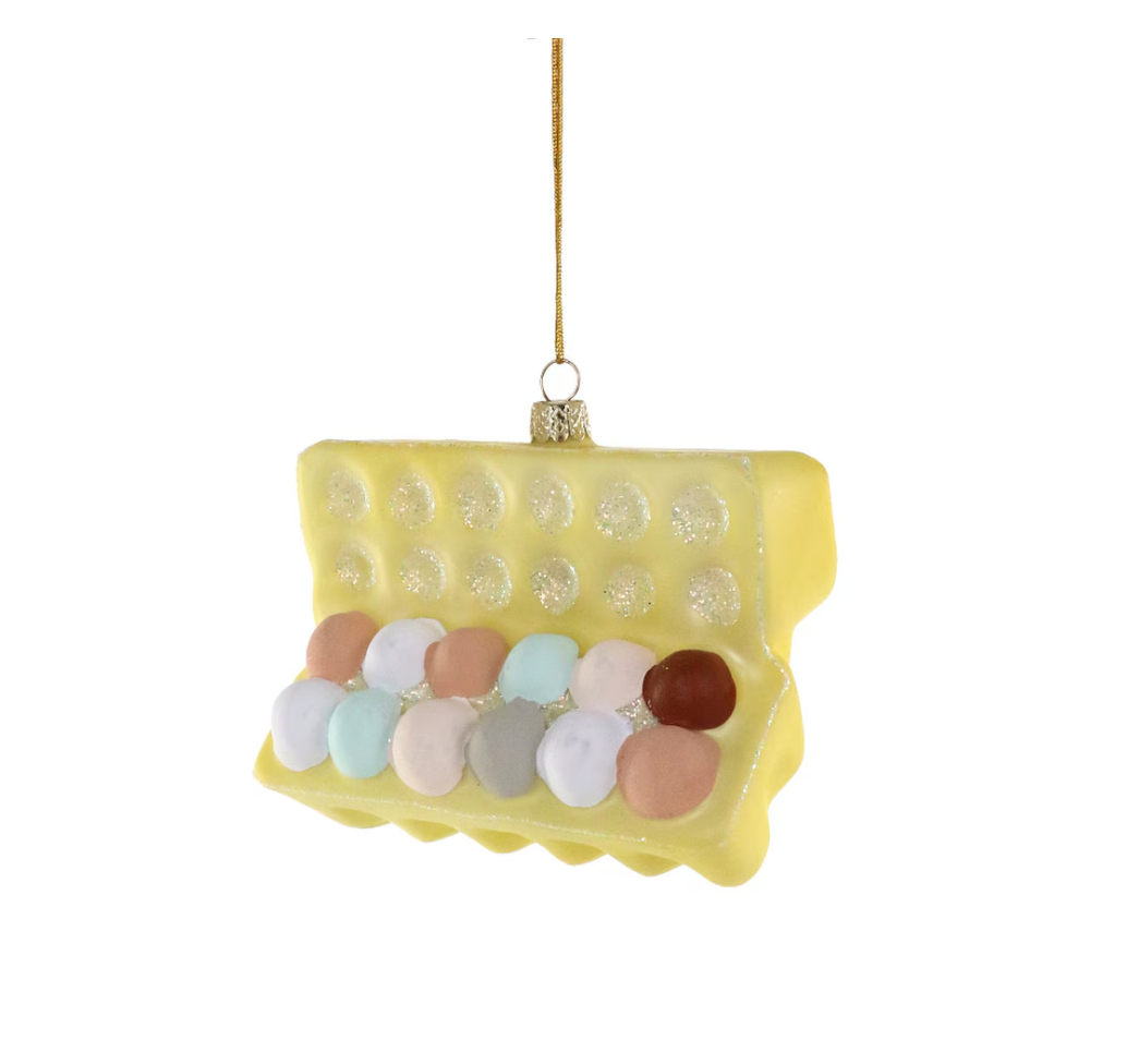 Farm Fresh Eggs Ornament - Magpies Paducah