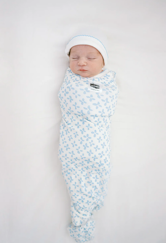 Clover Swaddle, Blue - Magpies Paducah