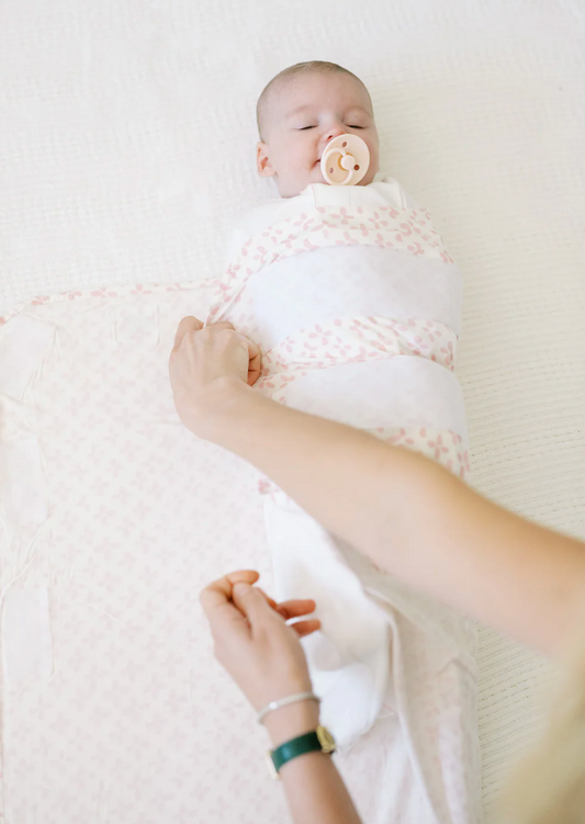 Clover Swaddle, Pink - Magpies Paducah