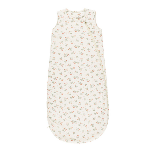 BAMBOO SLEEP BAG || STRAWBERRIES - Magpies Paducah