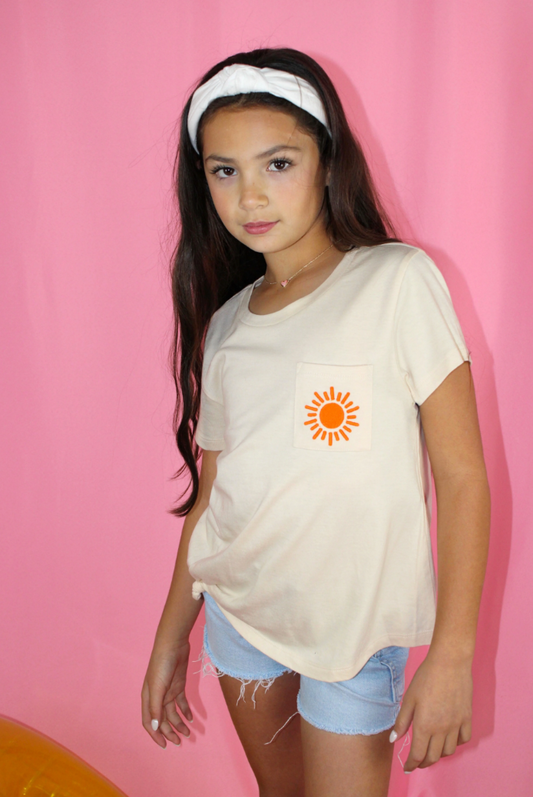Follow the Sunshine Tee - Magpies Paducah