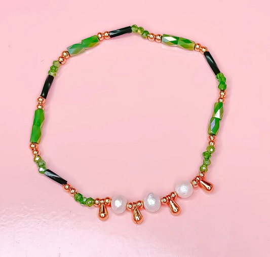 Princess Pearls Beaded Bracelet, Green - Magpies Paducah