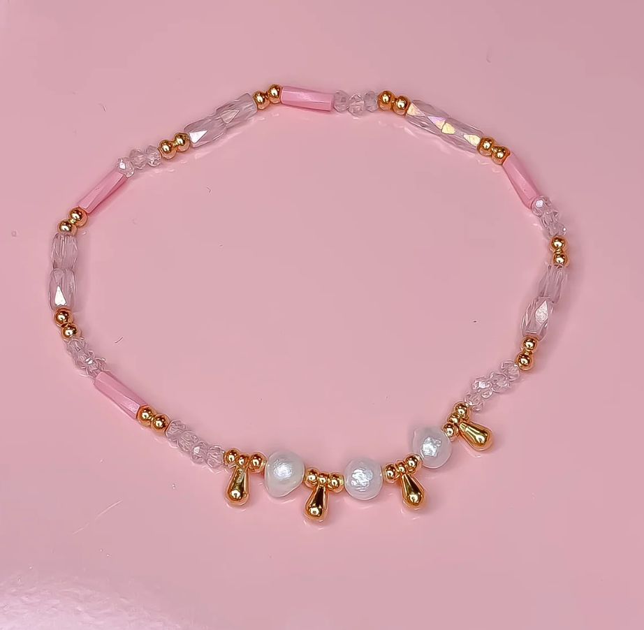 Princess Pearls Beaded Bracelet, Light Pink - Magpies Paducah