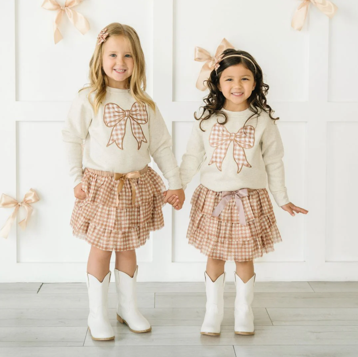 Gingham Bow Patch Sweatshirt - Magpies Paducah