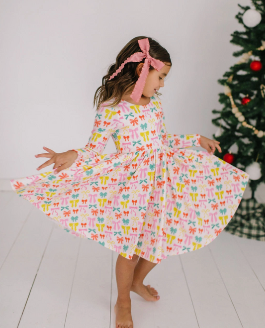 Gwendolyn Dress, Holiday Bows - Magpies Paducah