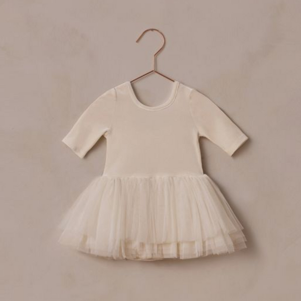 Thea Tutu, Ivory