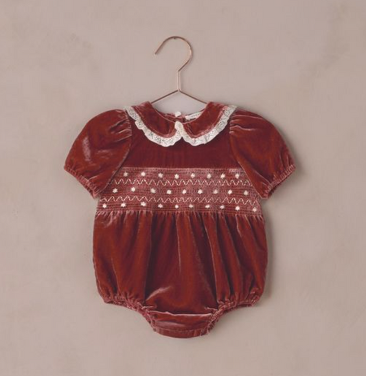 Elizabeth Romper, Ruby