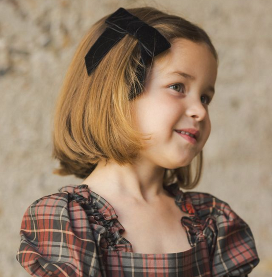Velvet Bow, Black
