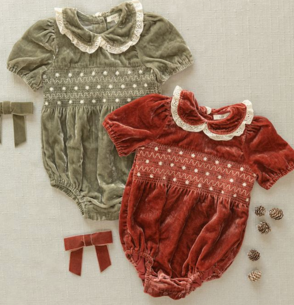 Elizabeth Romper, Ruby