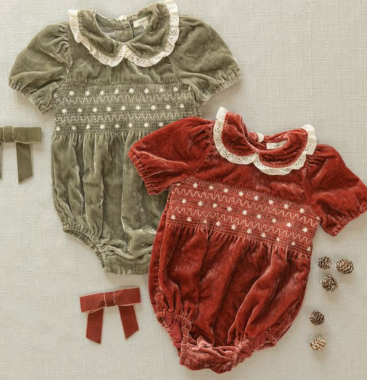 Elizabeth Romper, Ruby