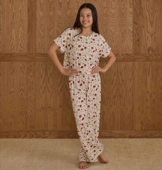 Teen Ruthie Set, Holiday Floral - Magpies Paducah