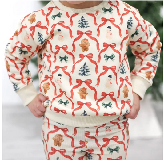 Christmas Cutie Sweatshirt - Magpies Paducah