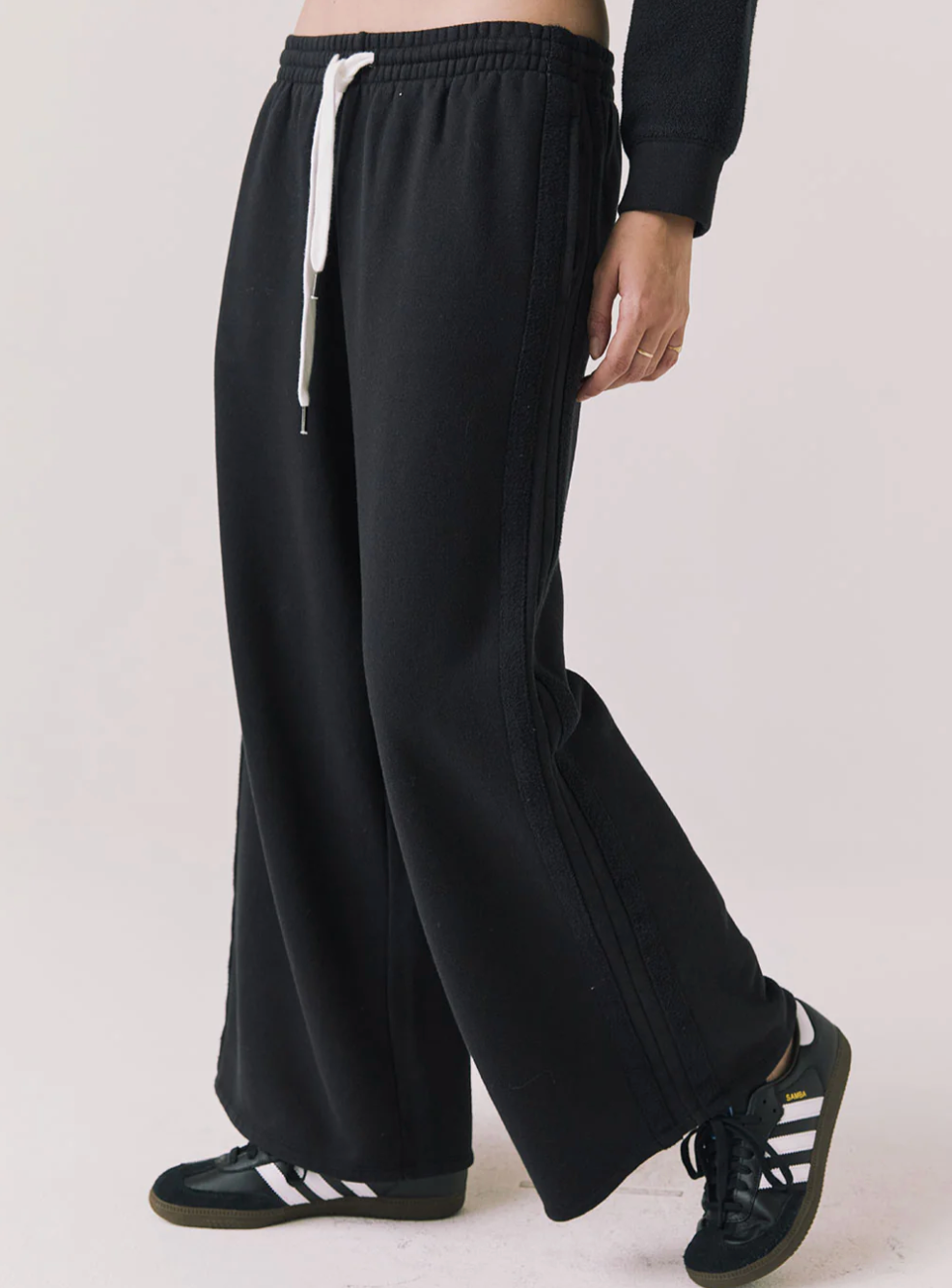 Women's True Black Wide Leg Jogger